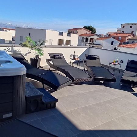 Luxurioeses Penthouse Welle Mit Whirlpool, Grill Und Meerblick 维尔 外观 照片